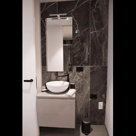 Esclusivo Rifugio A Pochi Passi Dal Duomo - Apt 2 * Milan